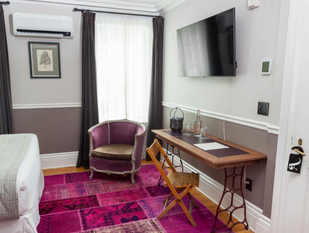 Room image 3